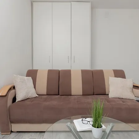 Studio Kopernika Dla 4 Gosci W Zielonej Lokalizacji Blisko Plazy By Renters Apartmán *
