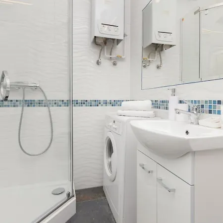 Studio Kopernika Dla 4 Gosci W Zielonej Lokalizacji Blisko Plazy By Renters Apartmán