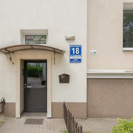 Studio Kopernika Dla 4 Gosci W Zielonej Lokalizacji Blisko Plazy By Renters